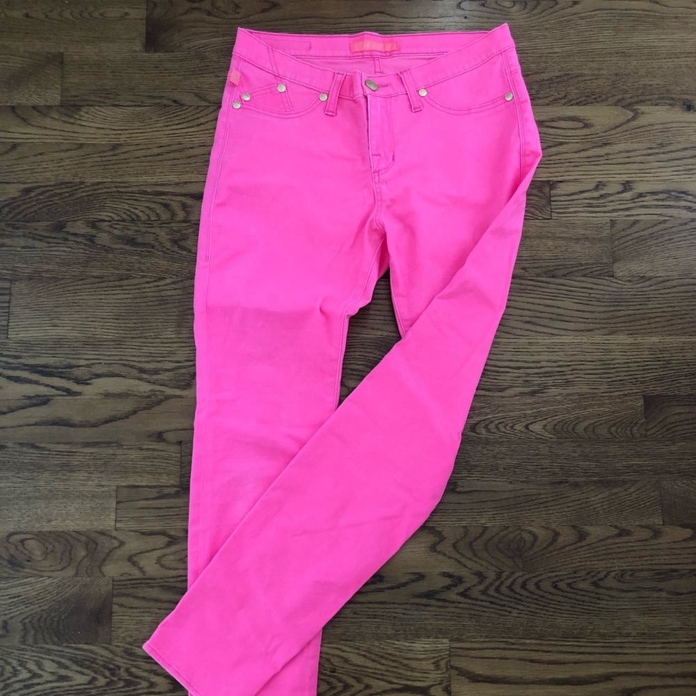 Neon dreams! Rock&Republic hot pink jeans- size 12
